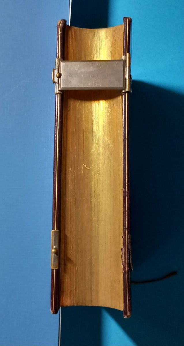 Devocionario antiguo