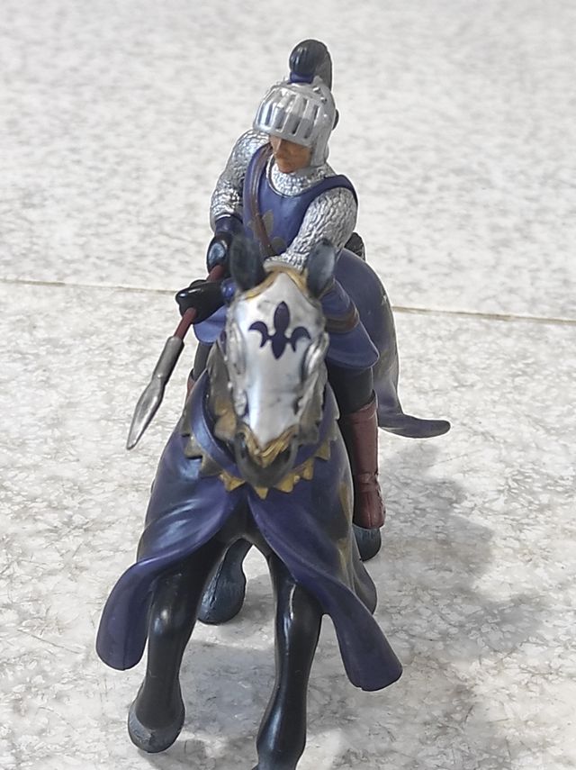 Caballero y caballo Simba 2000