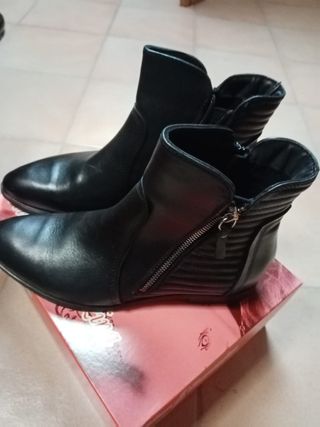 Stivaletto donna pelle nera 39