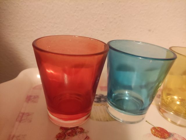Set bicchieri colorati