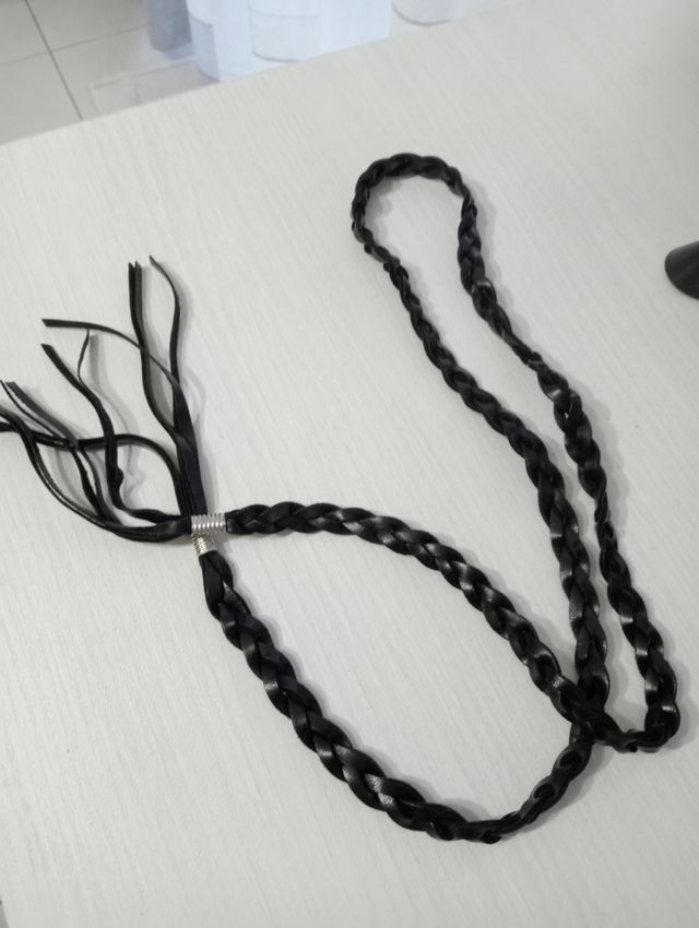 Cinturino in caucciù nero