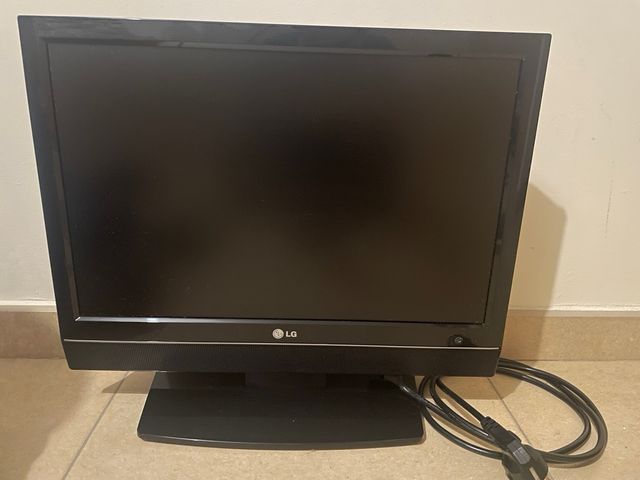 Monitor 19”