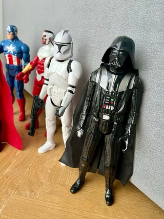 Muñecos Marvel, Star Wars y DC