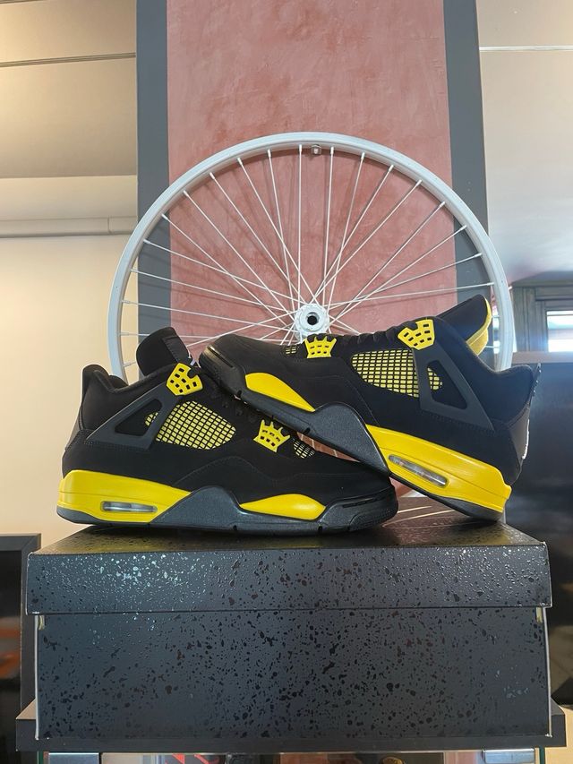 Jordan 4 Yellow Thunder Size: 46 EU - 12 US