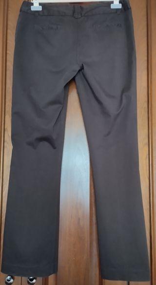 Pantalón acampanado de Lefties