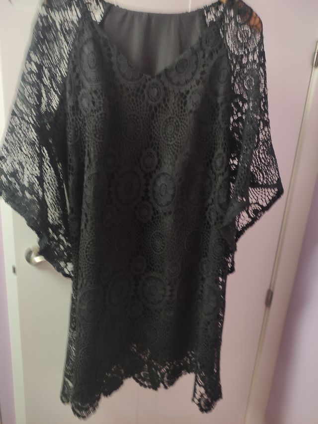 Vestido de encaje talla 48