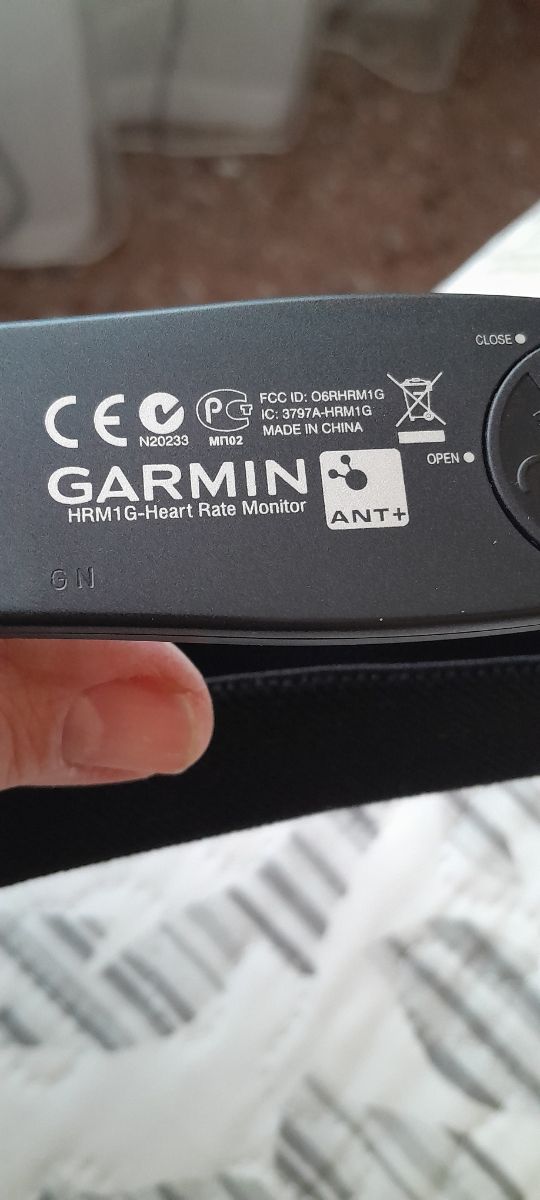 Pulsimetro marca Garmin con banda