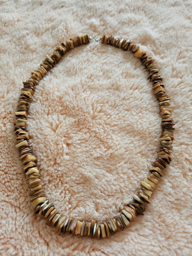 Collar de piedras