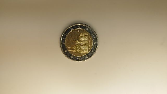 Moneda 2 euros conmemorativa fallo