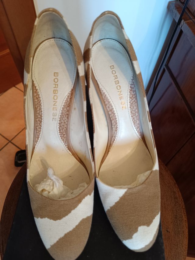 Scarpe Borbonese con tacco