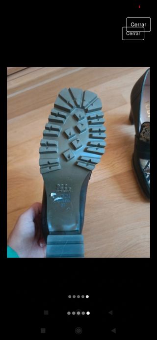 Zapatos Lodi.