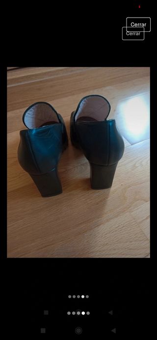 Zapatos Lodi.