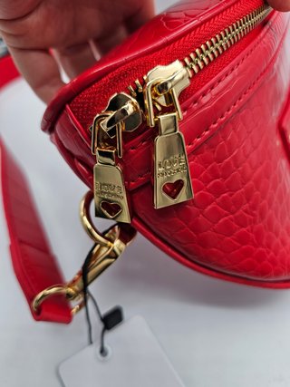 Riñonera moschino. Nueva