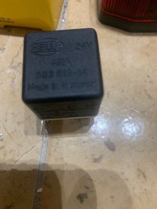 LUCES DE GALIVO Y RELES RIMDER