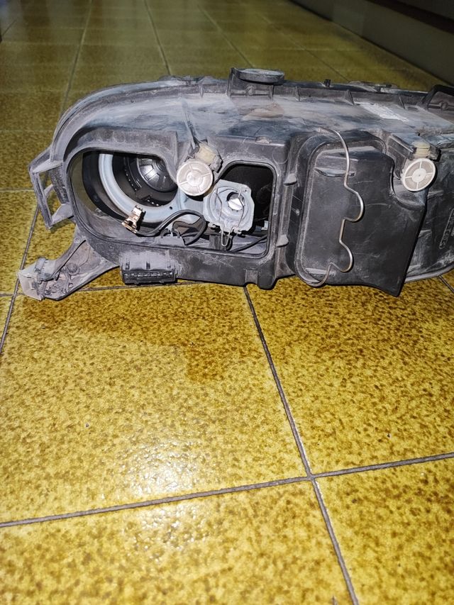 Faro fiat punto 188 sinistro