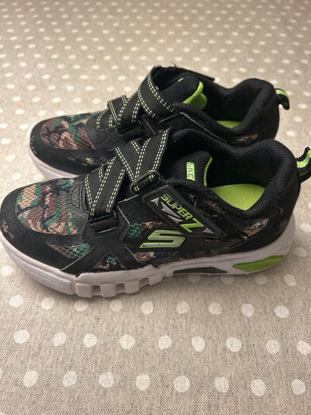 Zapatillas skechers nińo