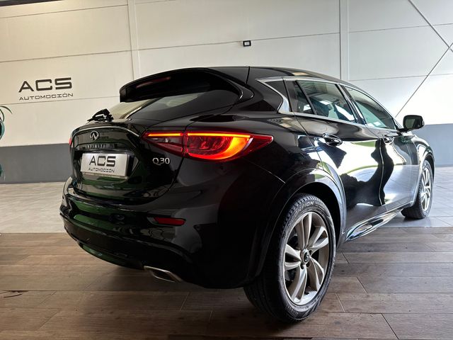 INFINITI Q30 1.5D PREMIUM 5p.