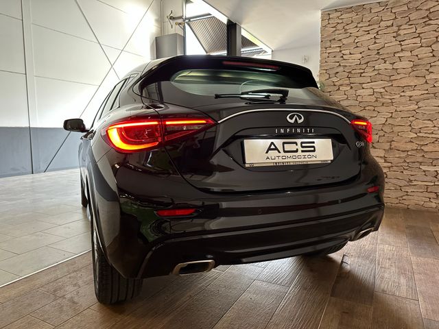 INFINITI Q30 1.5D PREMIUM 5p.