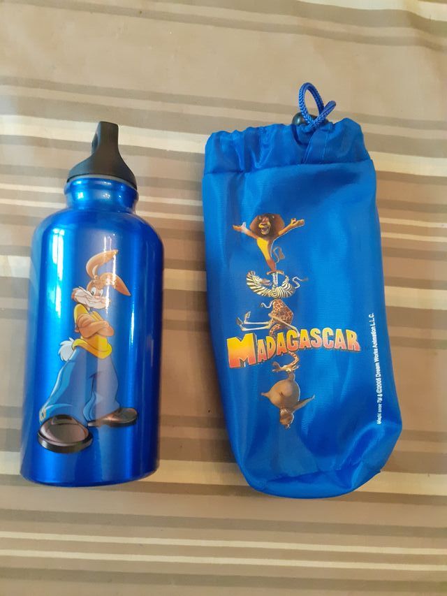 NESQUIK Cantimplora Botella Madagascar