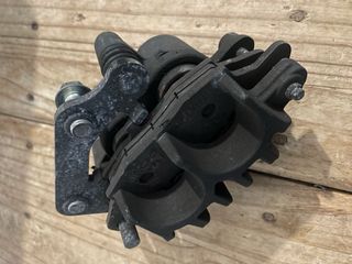 pinza izq delantera suzuki sv650