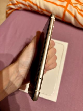IPhone 11 64GB color blanco