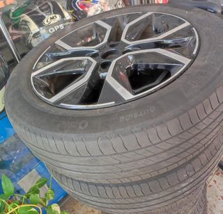 2 Llantas 18''+ 2Neumáticos 195/60R/18, 2 Ruedas.