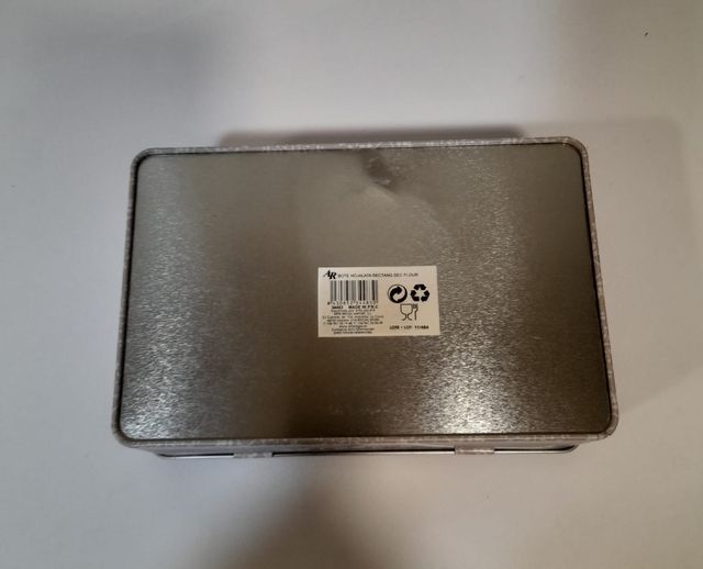 Cajita metálica Flour caja para colección