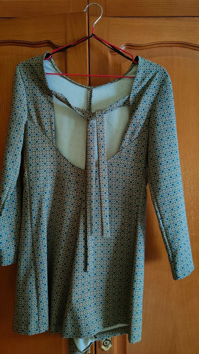 Vestido con pantalón