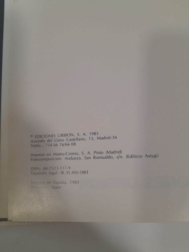 Libro Los perros del mundo 1983