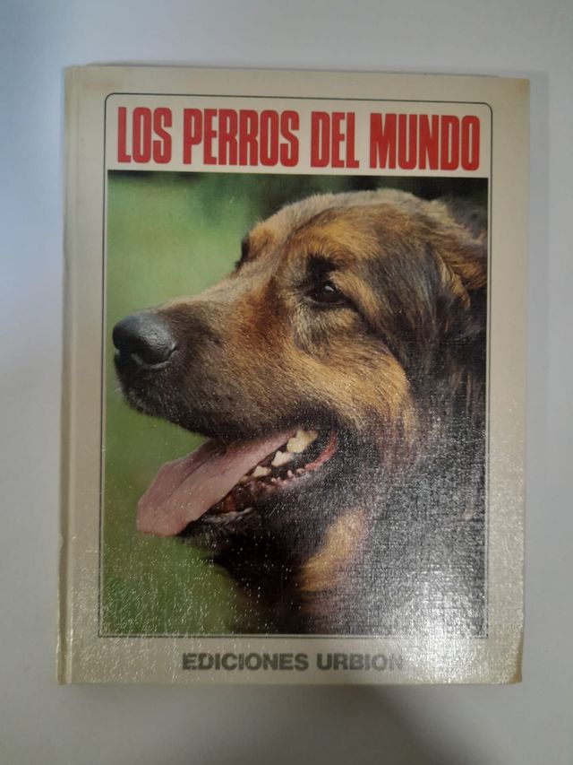 Libro Los perros del mundo 1983