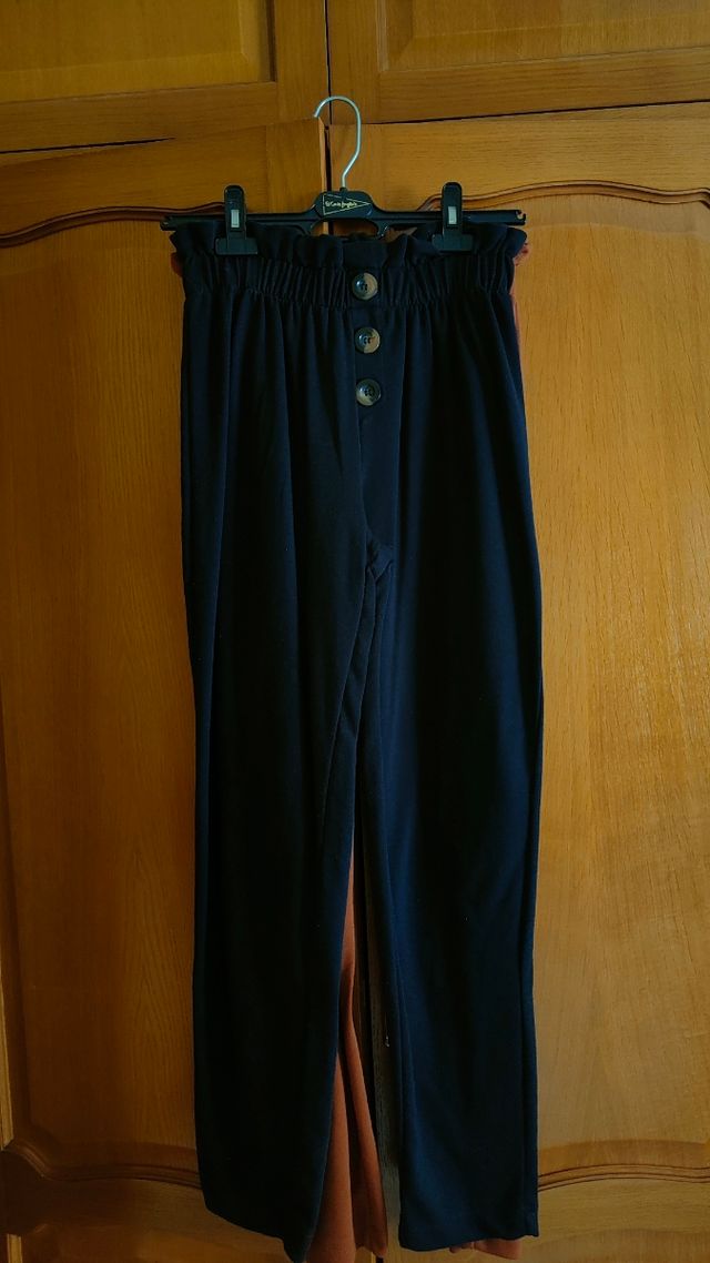 Pantalón negro o teja elástico