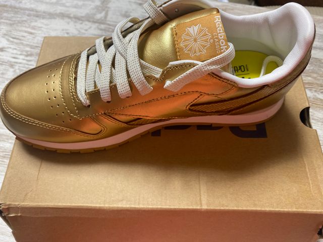 Zapatillas Reebok doradas