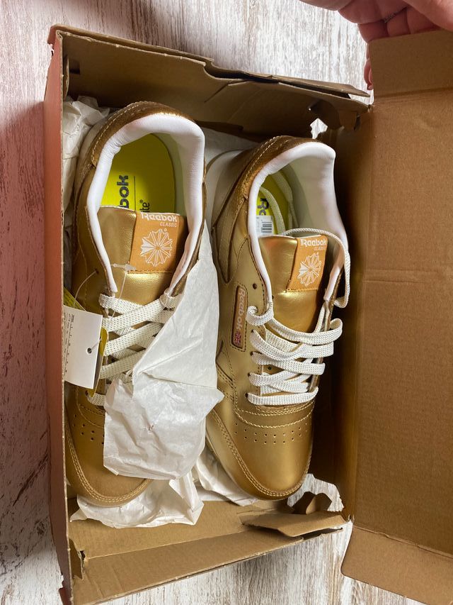 Zapatillas Reebok doradas