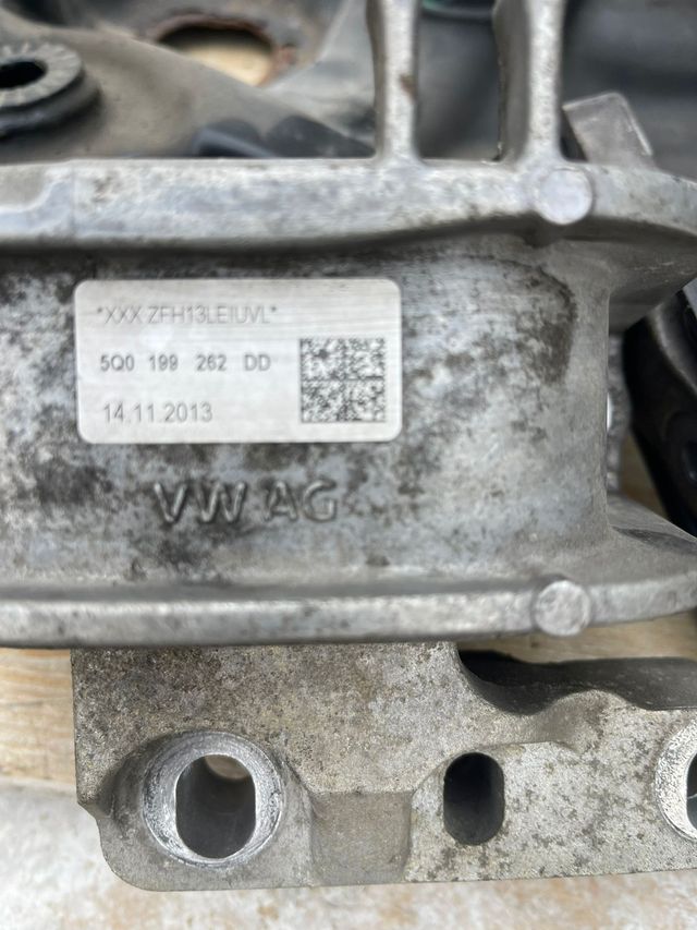 Soporte de motor VW AUDI SEAT SKODA 5Q0 199 262 DD