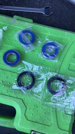 KIT RODAMIENTO RUEDA TRASERA SUZUKI RM 125 250