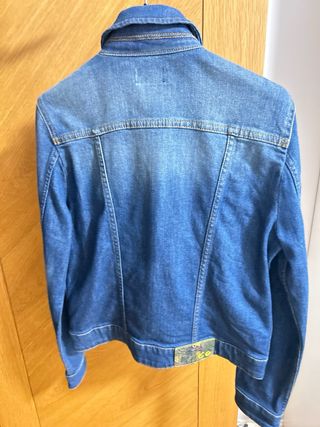 cazadora vaquera azul