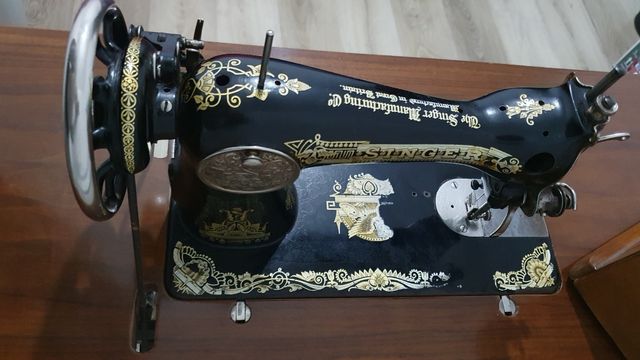 Maquina de coser Singer