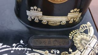 Maquina de coser Singer