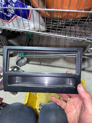 VENDO O CAMBIO 2 MARCOS RADIO OPEL ASTRA AÑO 2008