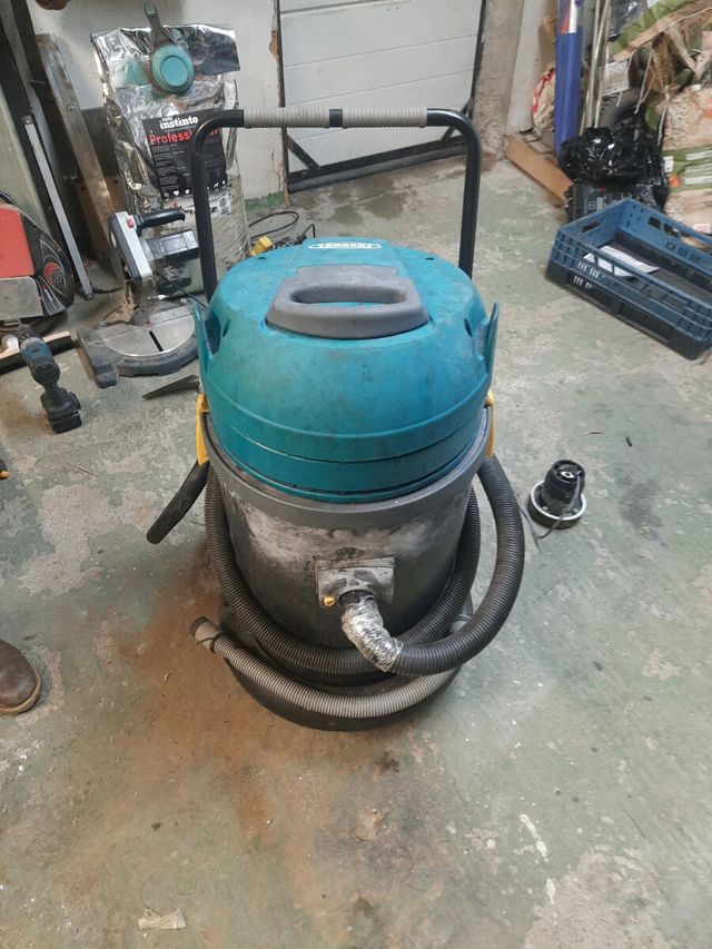 Aspirador karcher maquinaria