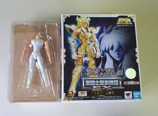 Saint Seiya Hyoga Acuario Exclamation