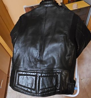 Chaqueta de piel Motero con refuerzos  impecable