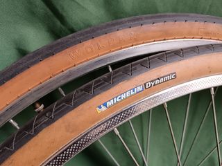 Coppia copertoni 28" WOLBER e MICHELIN