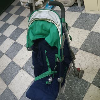Sillita de niño Maclaren con plástico