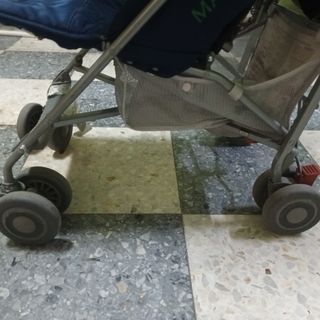Sillita de niño Maclaren con plástico
