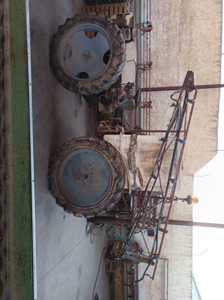 Mula tracto carro pulverizador