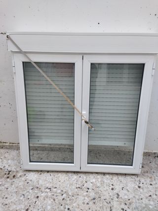 Dos ventanas de aluminio 