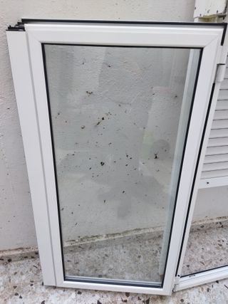 Dos ventanas de aluminio 