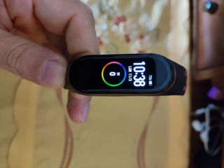 Mi smart band 4 danneggiato con ricambio cinturini