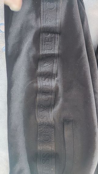 Pantalon corto negro hombre Guess